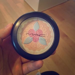 Mac Pearlmatte Face Powder