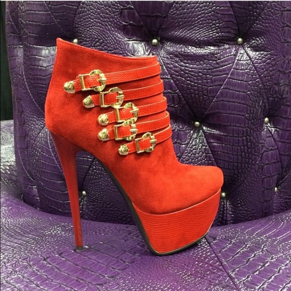 Addicted - Sexy Red Boot