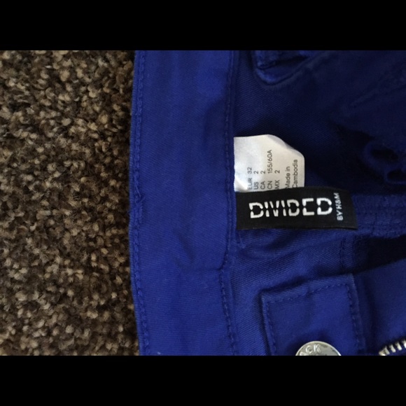 Blue shorts - Picture 2 of 2