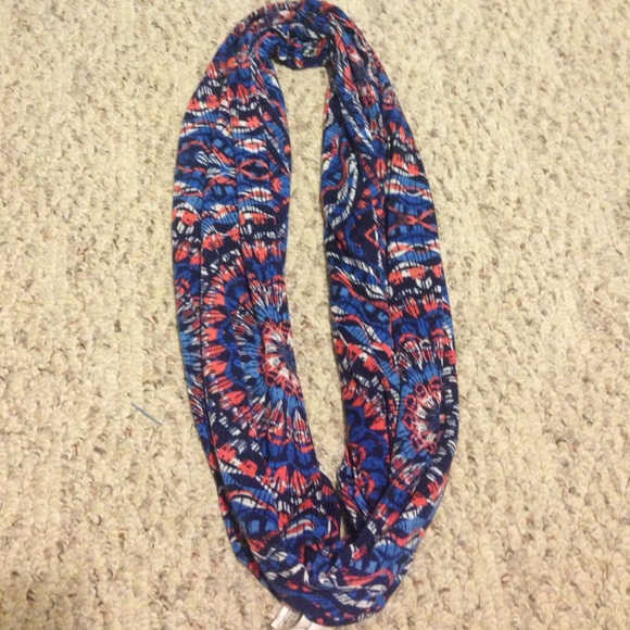 Infinity scarf