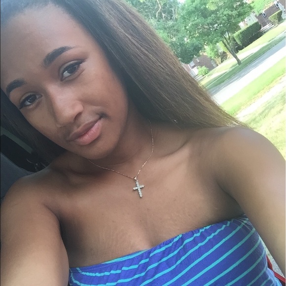 Meet your Posher, Shaniya - Picture 1 of 1