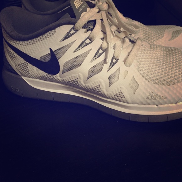 Nike free runs 5.0