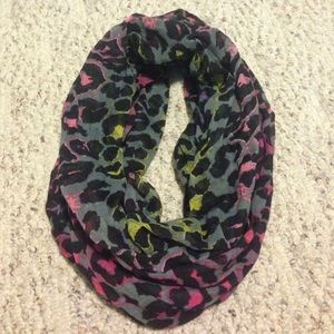 Infinity cheetah print scarf