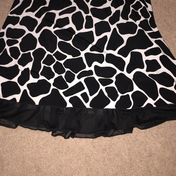 NWOT Black & White Skirt With Chiffon Belt - Picture 3 of 3