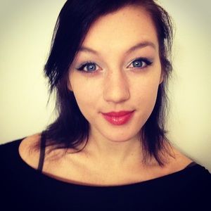 Meet your Posher, Casey