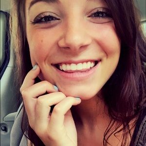 Meet your Posher, Renee