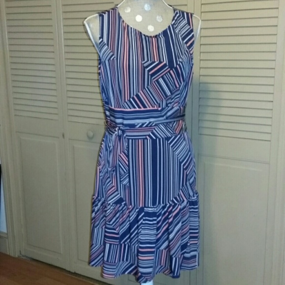 *Petite* Colorful paterned dress