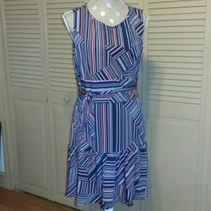 *Petite* Colorful paterned dress