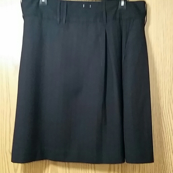 Flirty skirt - Picture 2 of 3