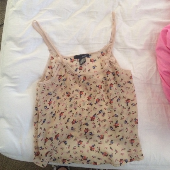 Flowy flower top