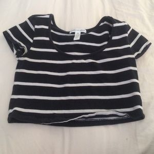 Black and white stripped crop top