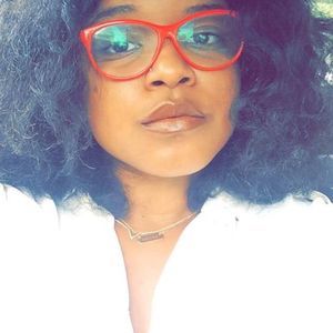 Meet your Posher, Alexandrea