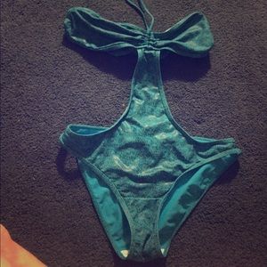 Wet seal bathing suit