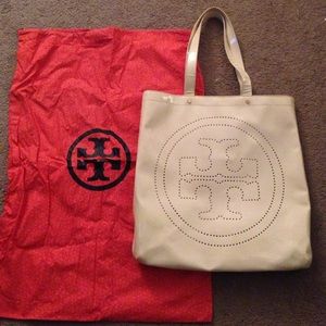 💥SALE💥 Large Tory Burch IVORY patent tote