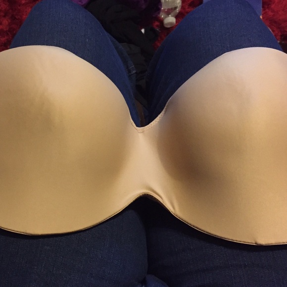 42DD strapless bra. Never worn!