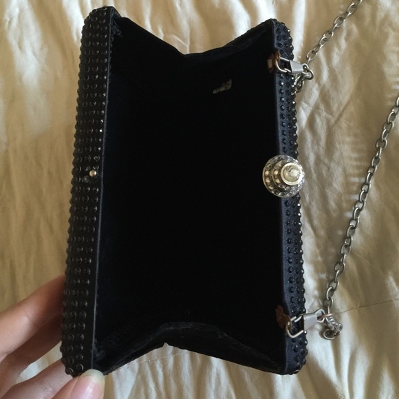 Black clutch - Picture 3 of 4