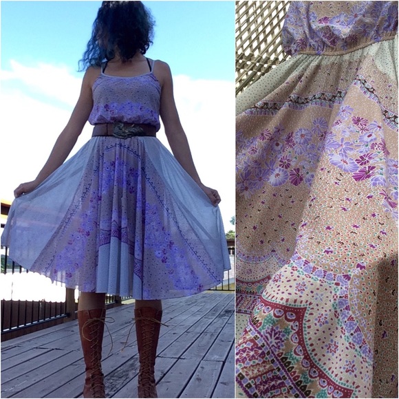 *SOLD* Vintage Floral Boho Dress - Picture 2 of 4