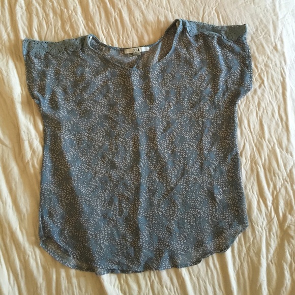 Forever 21 blue top with flower details