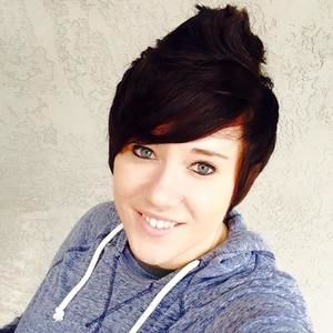 Meet your Posher, Kori