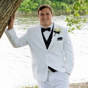 Meet your Posher, Taylor