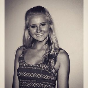 Meet your Posher, Brooke