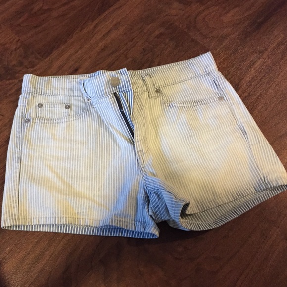 Gap railroad shorts size 25
