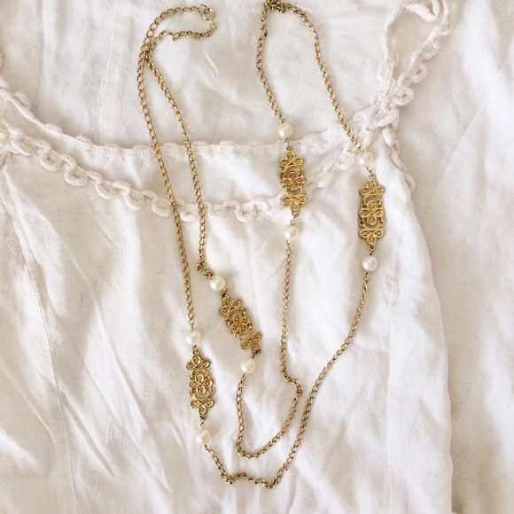 Vintage Jewelry - Vintage Gold and Pearl Chain Necklace