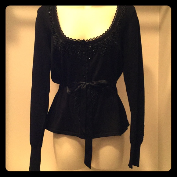 Detailed and attractive sweater