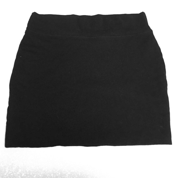 🚺Forever21🚺Mini Skirt (Black)