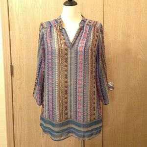 Multi colored v neck dress top!