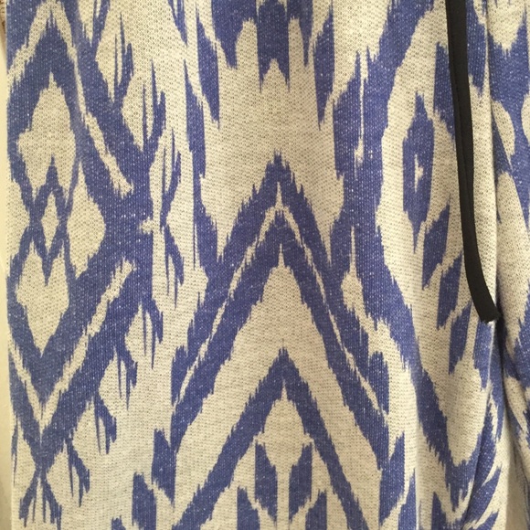 Jogger pants - Picture 2 of 4