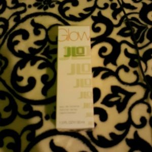 Glow by JLO purfume