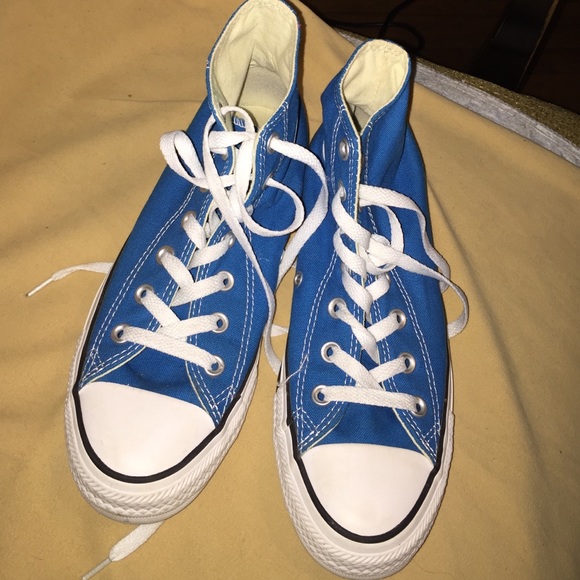 Blue converse. Brand new!