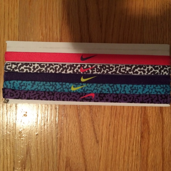 Nike headband set