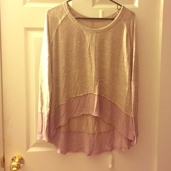 Free People Tops - Long sleeve flowy FP top