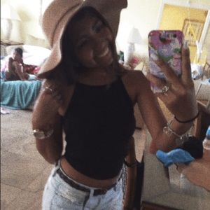 Meet your Posher, Lynette