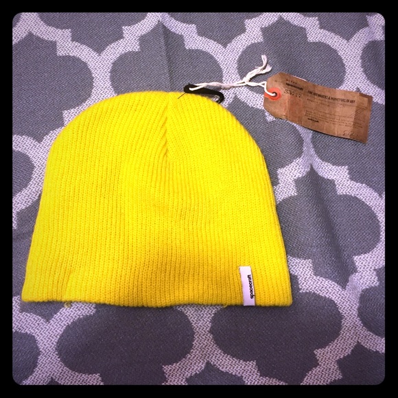 Bright yellow beanie from Zumies - Picture 1 of 1