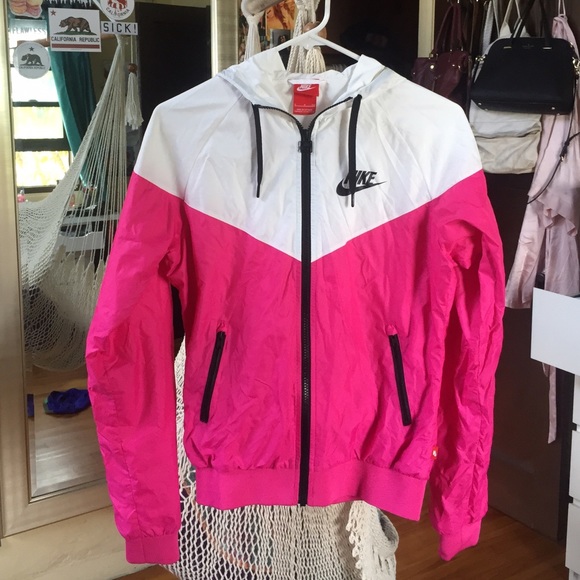 rare colored woman's Nike wind breaker