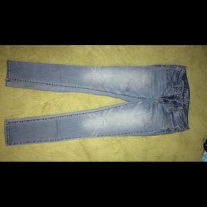 Light wash american eagle skinny jeans