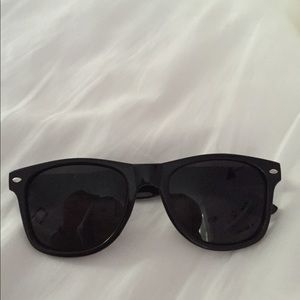 Black sunglasses