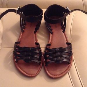 Call It Spring casual black sandals 🌻