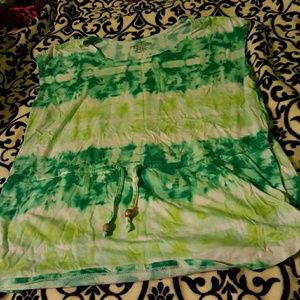 Dark & light green tye-dye shirt