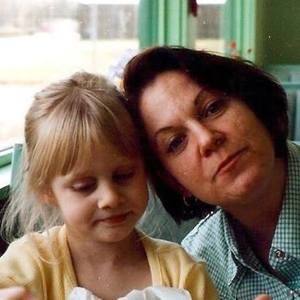 Meet your Posher, Deedie