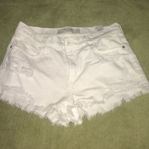 White Abercrombie & Fitch high wasted shorts