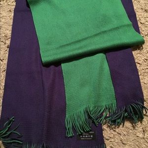 Reversible scarf