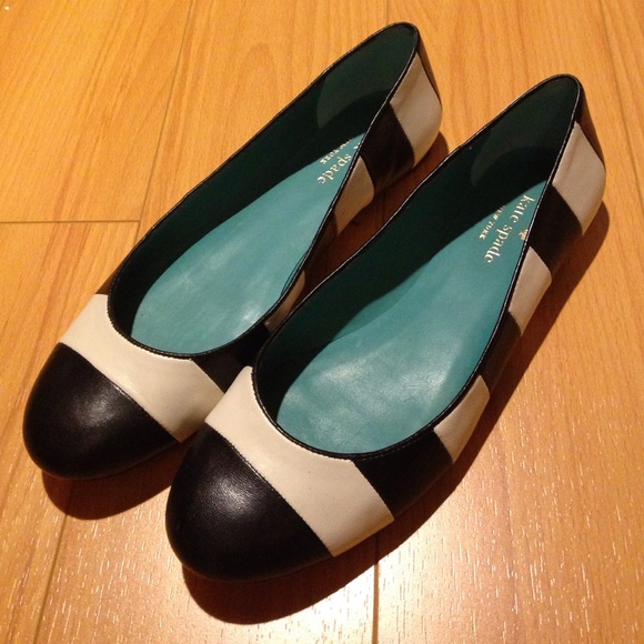 Kate Spade black/white leather flats