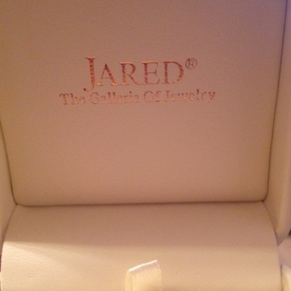 Diamond necklace - Picture 2 of 3