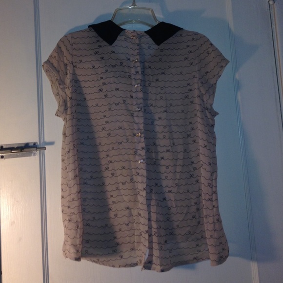blouse - Picture 2 of 2