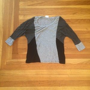 Gray/Black Top