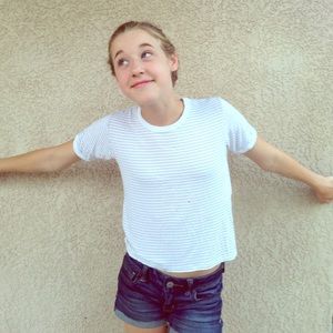 SOLD🙅🏼-Brandy Melville striped shirt